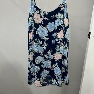 FOREVER 21 Floral Shift Dress.